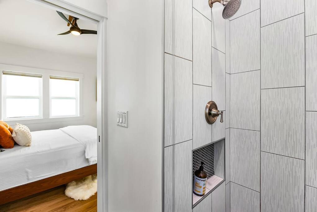 Walk To The Waterfront! The South Sound Suite Tacoma Luaran gambar