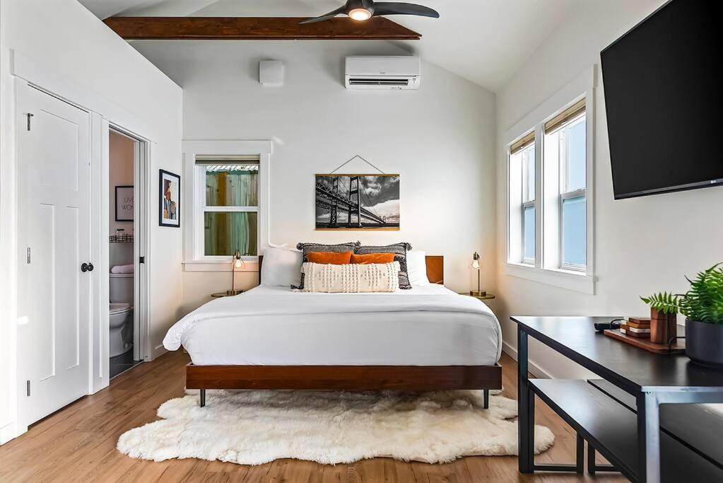Walk To The Waterfront! The South Sound Suite Tacoma Luaran gambar