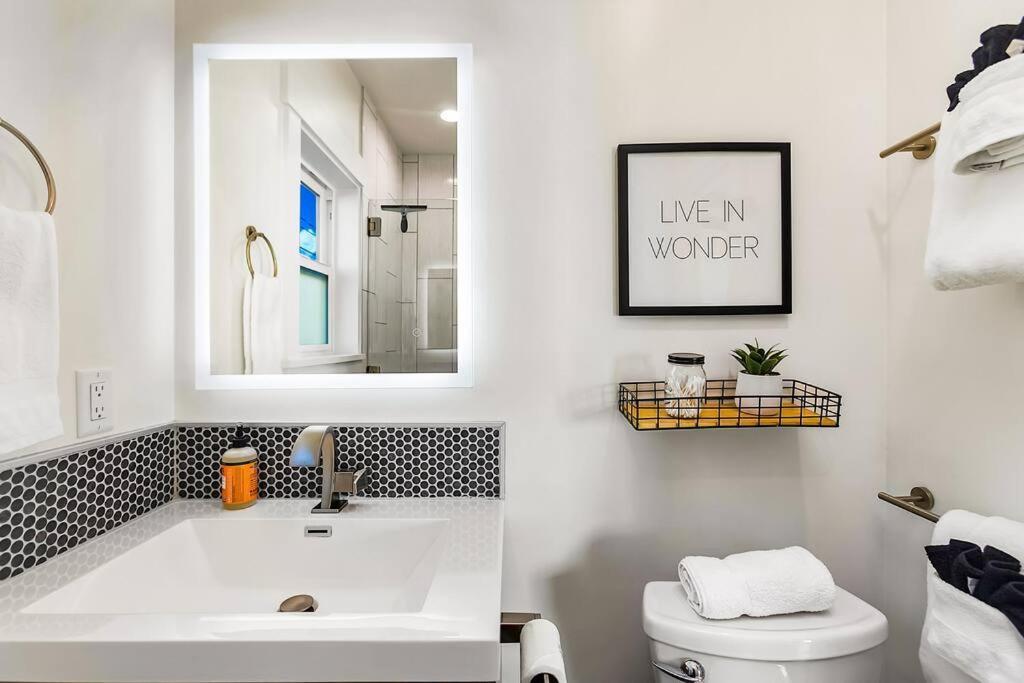 Walk To The Waterfront! The South Sound Suite Tacoma Luaran gambar